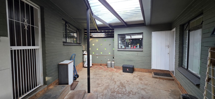 3 Bedroom Property for Sale in Flamwood North West